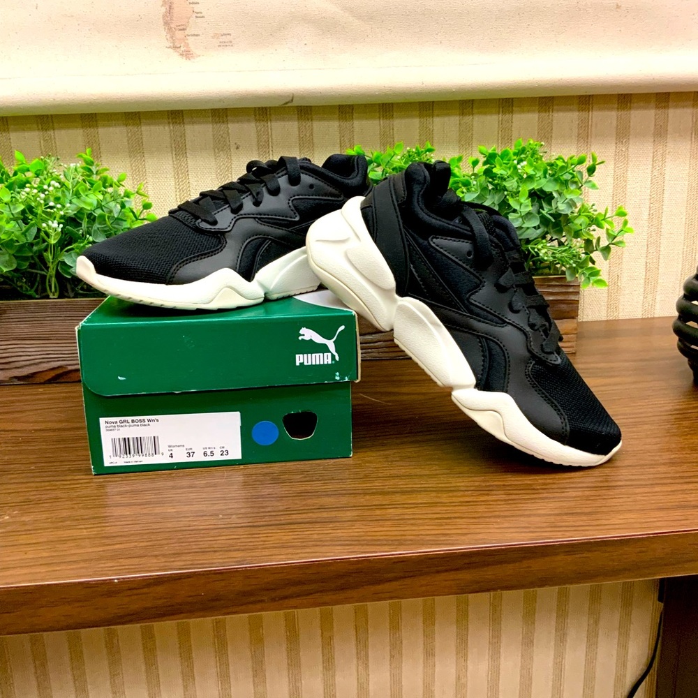 Puma Nova Girl Boss